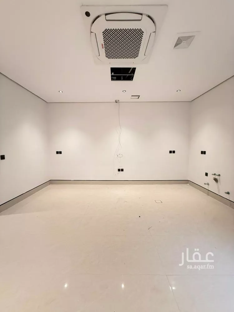 Villa for Sale in Riyadh Al Mahdiyah 12