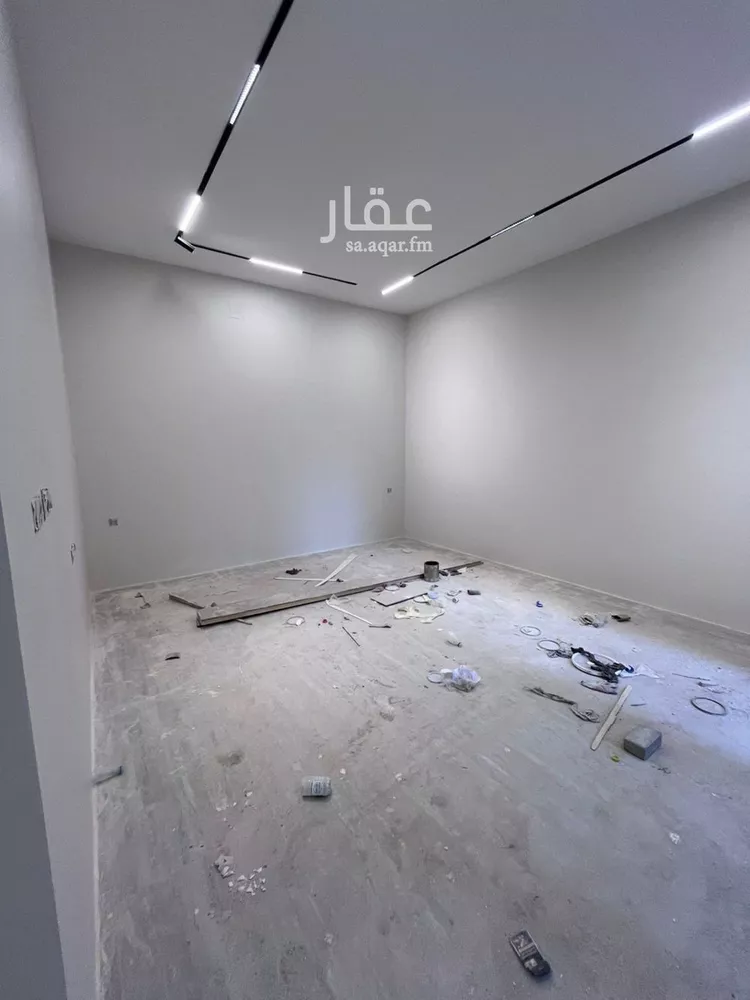 فيلا للبيع في شارع أبي الشيخ الأصبهاني, حي المهدية, مدينة الرياض, منطقة الرياض 13
