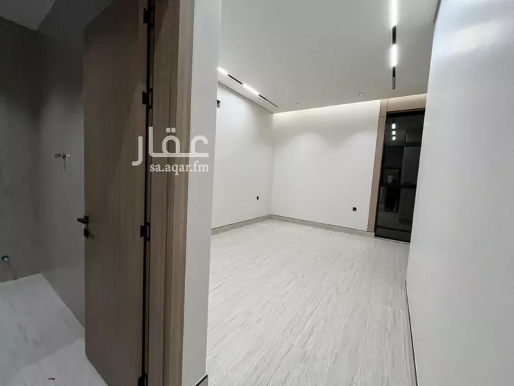 فيلا للبيع في شارع أبي الشيخ الأصبهاني, حي المهدية, مدينة الرياض, منطقة الرياض 16