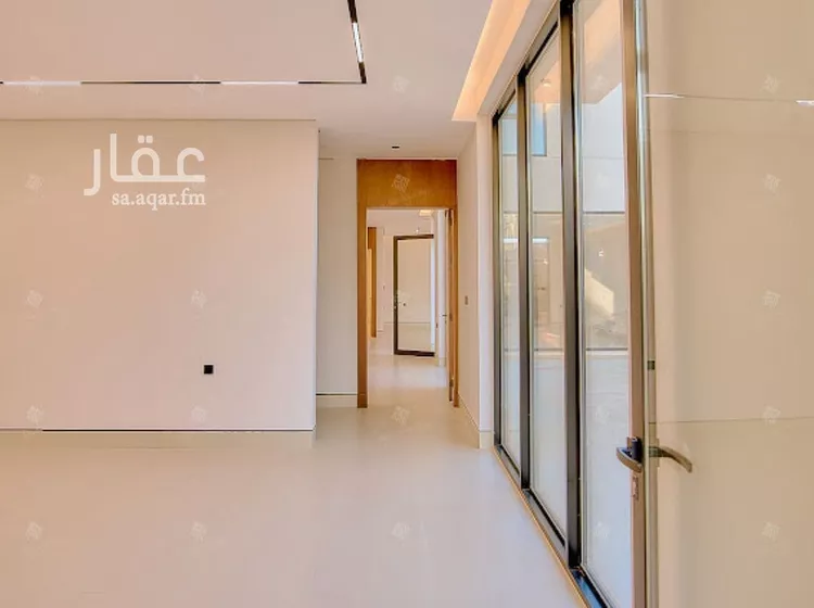 فيلا للبيع في شارع أبي الحسن الأسفرائيني, حي المهدية, مدينة الرياض, منطقة الرياض 8