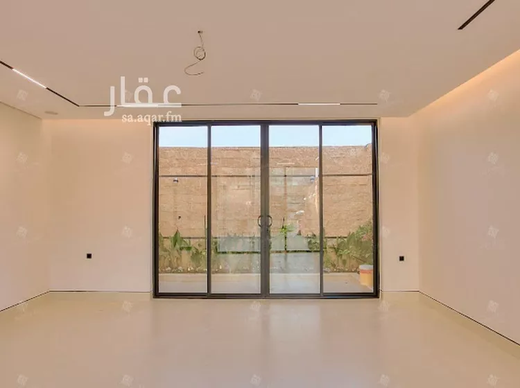 فيلا للبيع في شارع أبي الحسن الأسفرائيني, حي المهدية, مدينة الرياض, منطقة الرياض 16