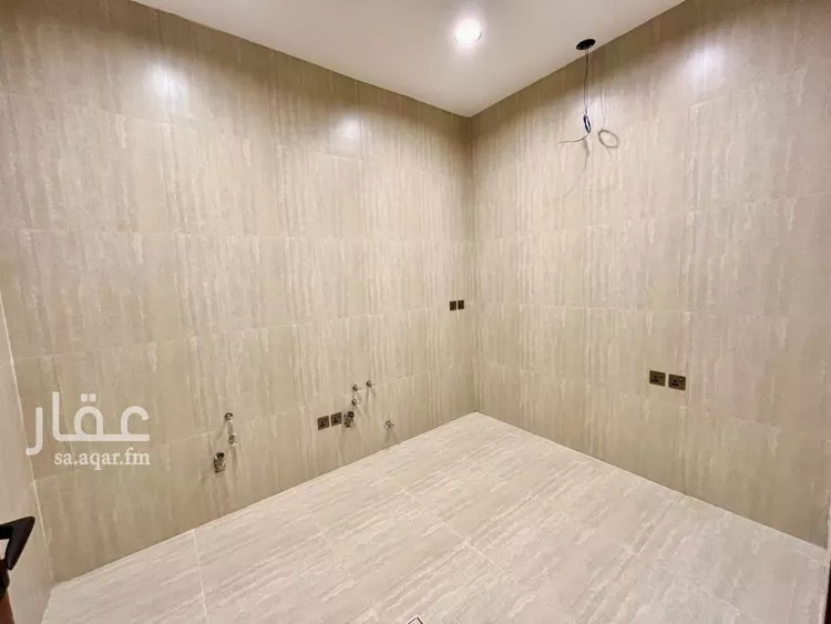 شقة للبيع في شارع أحمد بن الحسن الأنصاري, حي المهدية, مدينة الرياض, منطقة الرياض 13