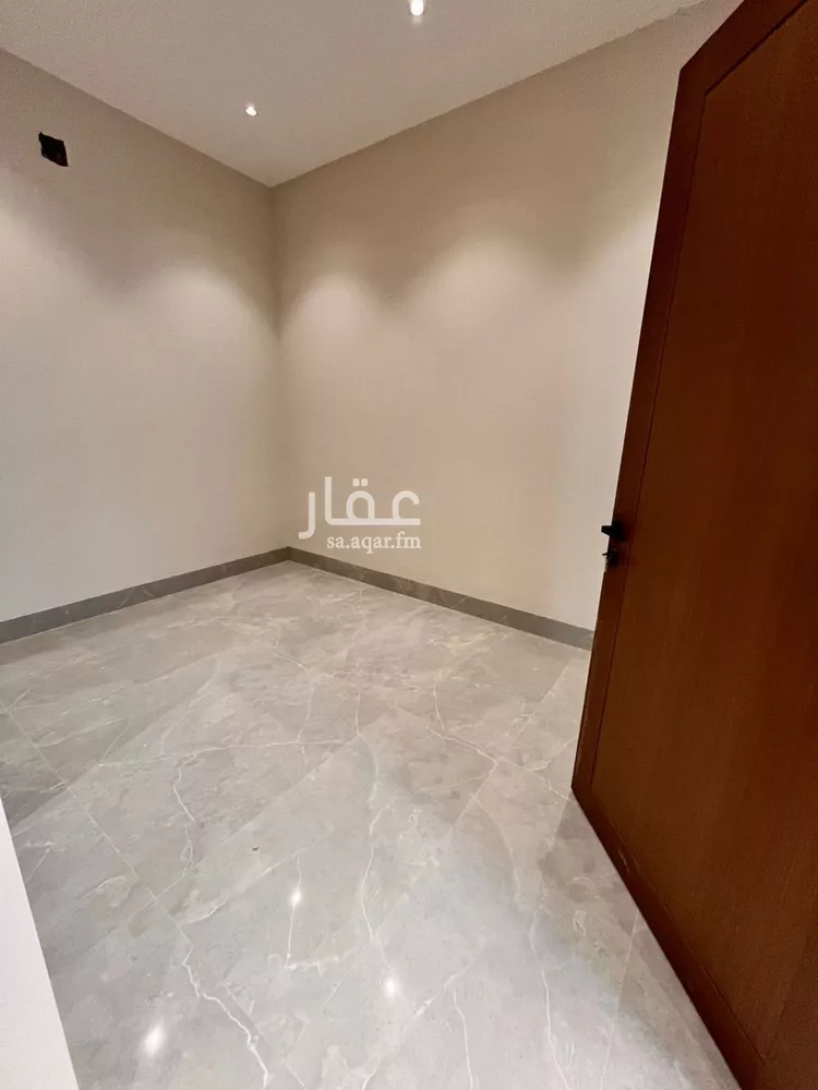 فيلا للبيع في شارع أبي العباس الصقلي, حي المهدية, مدينة الرياض, منطقة الرياض صورة 5