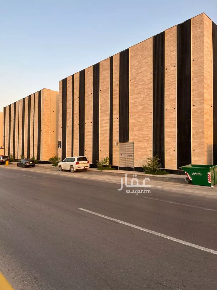 شقة للبيع في شارع أبي الحسن الأسفرائيني, حي المهدية, مدينة الرياض, منطقة الرياض صورة 2