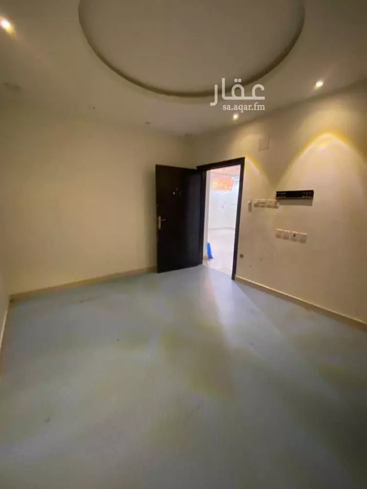 فيلا للبيع في شارع ممر16, حي ظهرة لبن, مدينة الرياض, منطقة الرياض 15