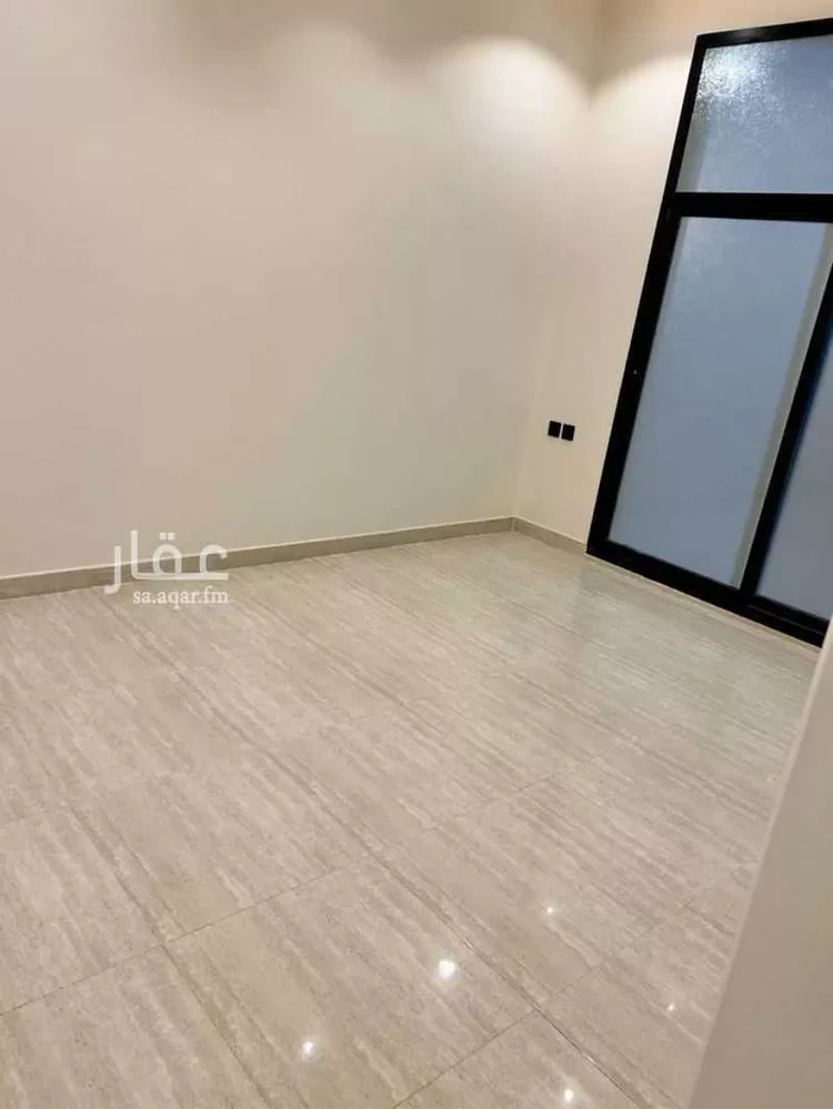 شقة للبيع في شارع طياش, حي عكاظ, مدينة الرياض, منطقة الرياض 9