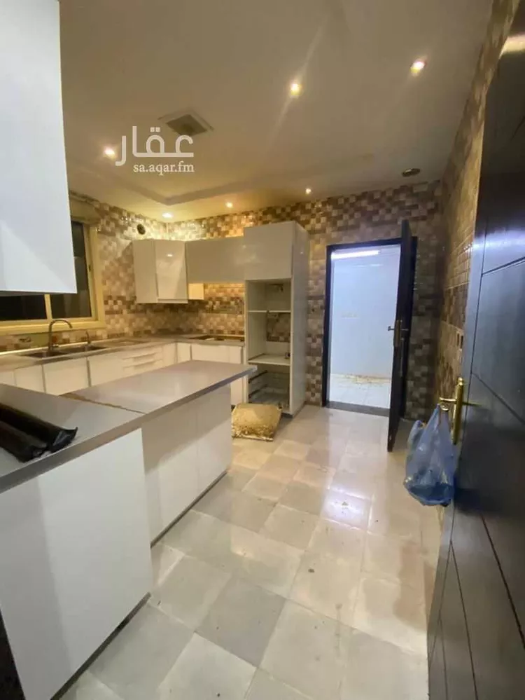 فيلا للبيع في شارع ممر16, حي ظهرة لبن, مدينة الرياض, منطقة الرياض 6