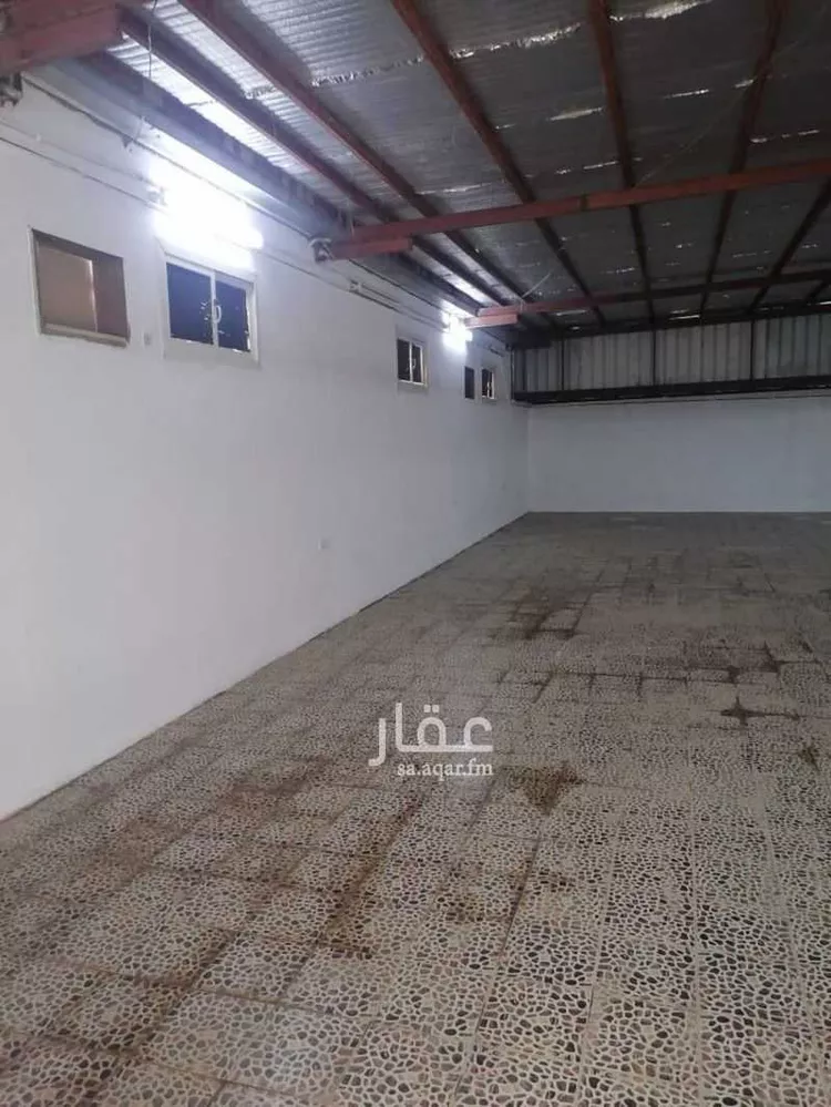مستودع للبيع في شارع ابو المظفر المبارك, حي صاغر, مدينة نجران, منطقة نجران صورة 3