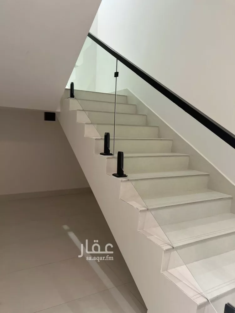 فيلا للإيجار في شارع رقم 165, حي الملقا, مدينة الرياض, منطقة الرياض صورة 2