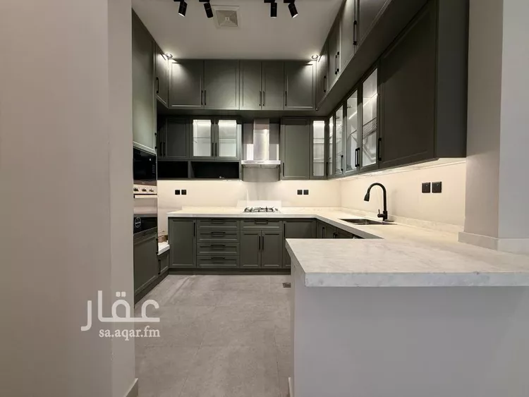 شقة للإيجار في شارع ابن إياس الكناني, حي العليا, مدينة الرياض, منطقة الرياض