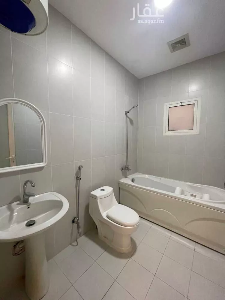 فيلا للإيجار في شارع الصمت, حي الأمواج, مدينة الخبر, المنطقة الشرقية صورة 3