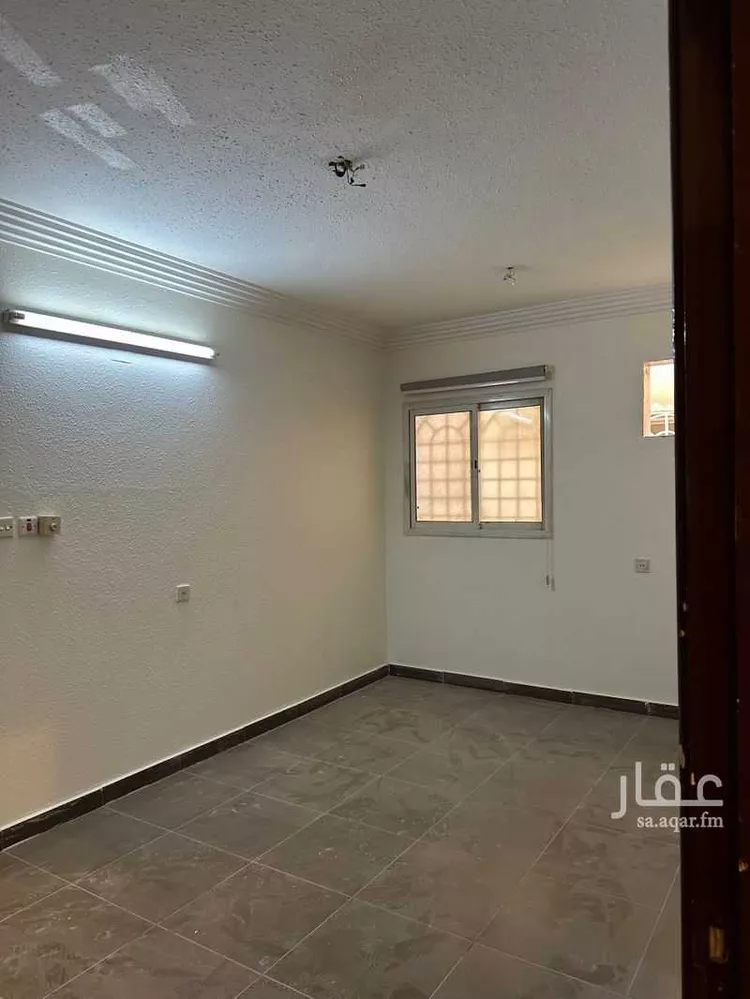 شقة للإيجار في شارع الشيخ عبدالعزيز بن محمد بن علي, حي ظهرة البديعة, مدينة الرياض, منطقة الرياض
