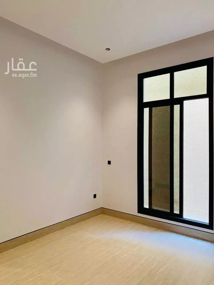 دور للبيع في شارع محمد بن الهيثم بن شبابة, حي الصفاء, مدينة الرياض, منطقة الرياض صورة 4