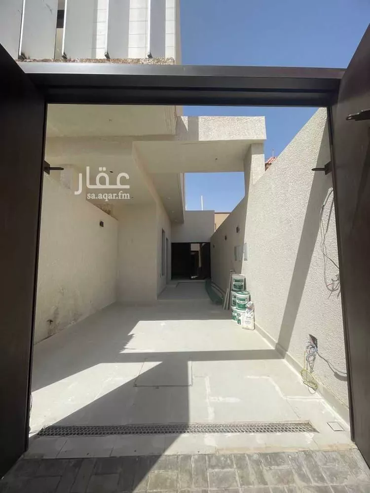 Floor for Sale in Riyadh Ar Rawdah صورة 3