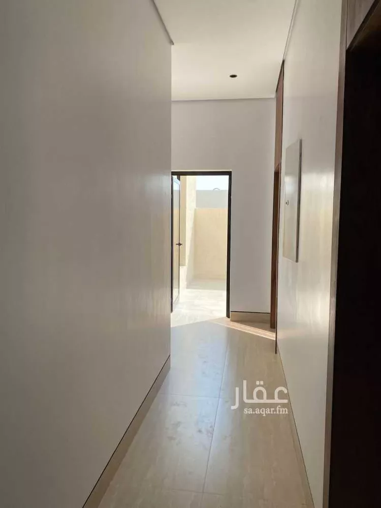 دور للبيع في شارع محمد بن الهيثم بن شبابة, حي الصفاء, مدينة الرياض, منطقة الرياض صورة 3