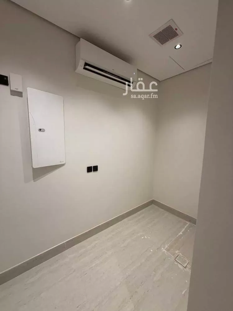 دور للبيع في شارع الرديف, حي الياسمين, مدينة الرياض, منطقة الرياض 12