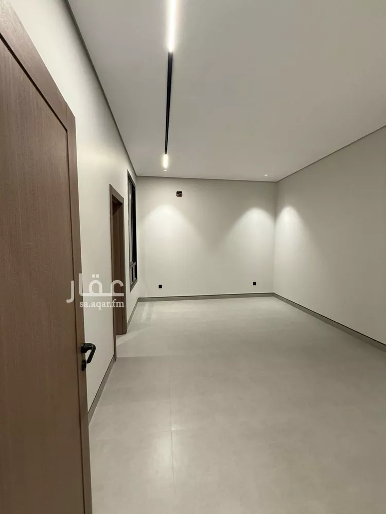 فيلا للبيع في شارع حلل بنت أبي المكارم, حي المهدية, مدينة الرياض, منطقة الرياض 10