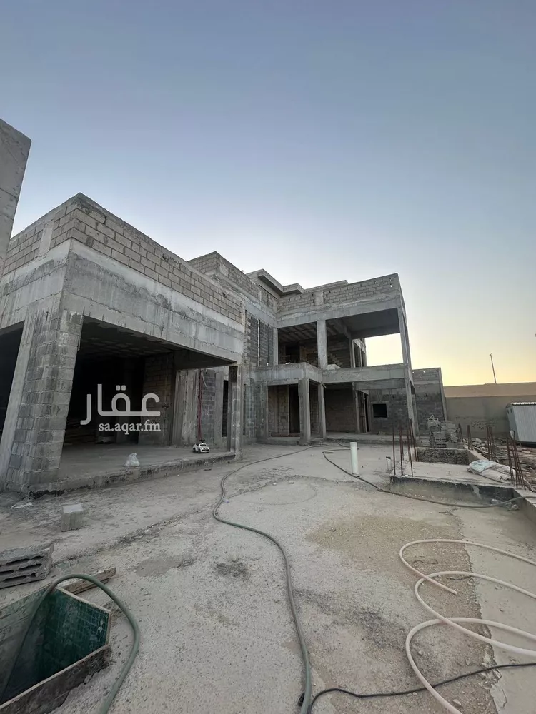 فيلا للبيع في شارع ابن عمر الدقاق, حي المهدية, مدينة الرياض, منطقة الرياض 18