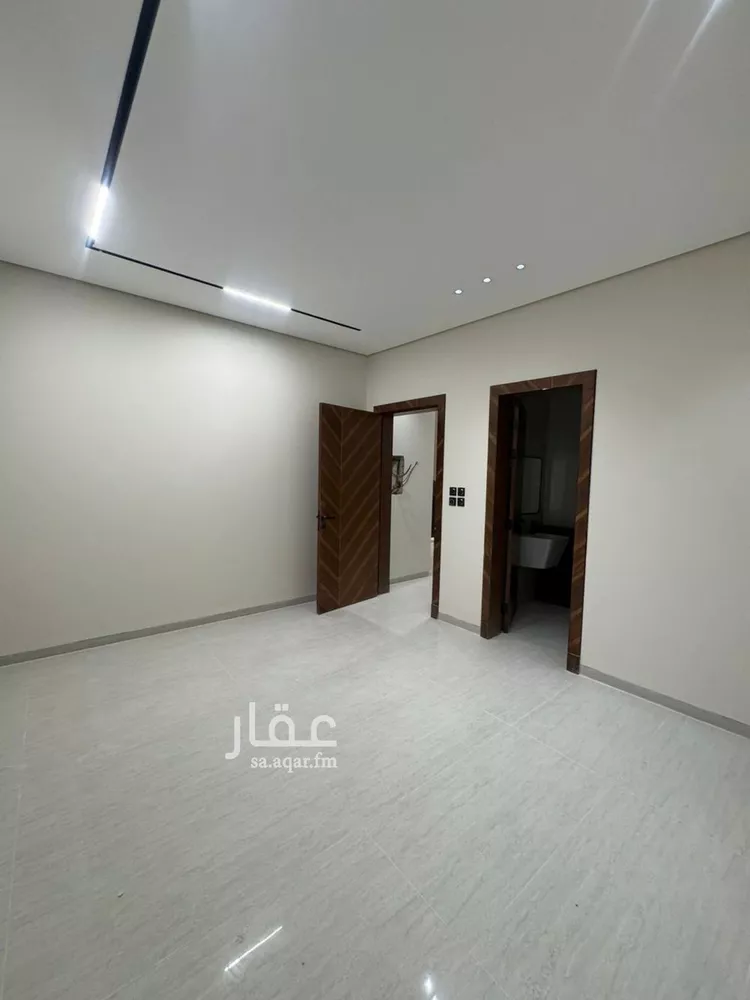 فيلا للبيع في شارع زين الدين النابلسي, حي المهدية, مدينة الرياض, منطقة الرياض 8