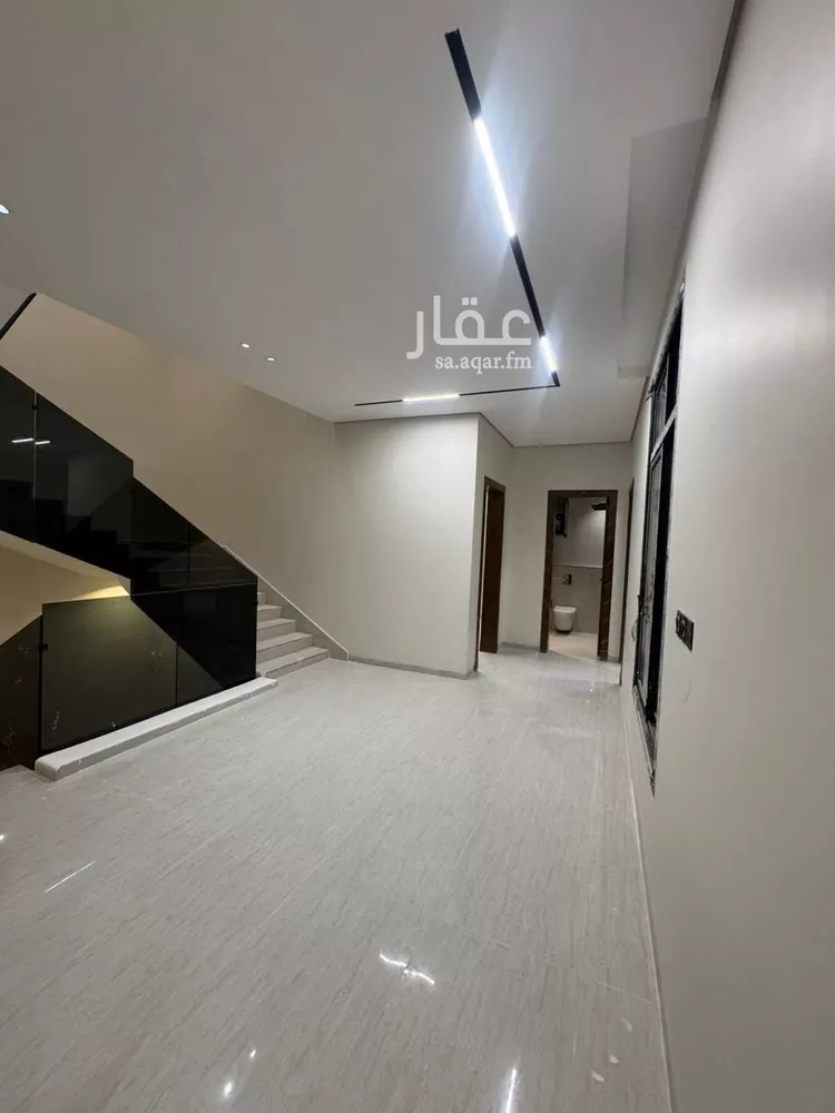 فيلا للبيع في شارع زين الدين النابلسي, حي المهدية, مدينة الرياض, منطقة الرياض صورة 4