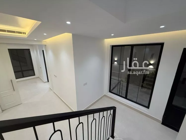 فيلا للبيع في شارع إبراهيم بن أحمد البلخي, حي المهدية, مدينة الرياض, منطقة الرياض 10