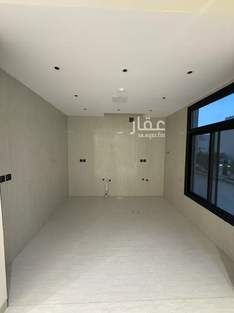 شقة للبيع في شارع احمد بن الحسين بن مهران, حي المهدية, مدينة الرياض, منطقة الرياض 7