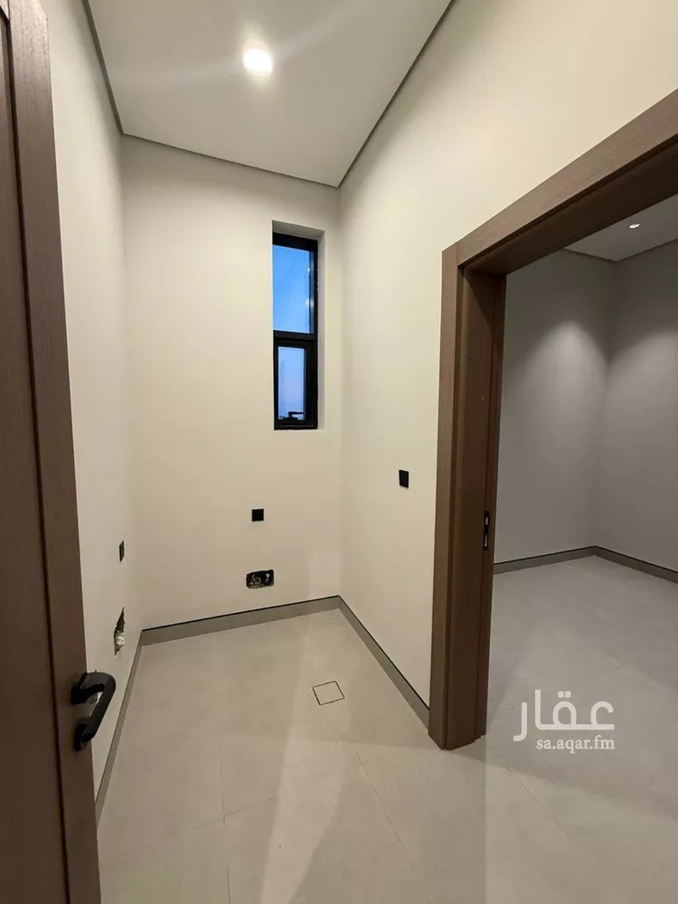 فيلا للبيع في شارع حلل بنت أبي المكارم, حي المهدية, مدينة الرياض, منطقة الرياض 13