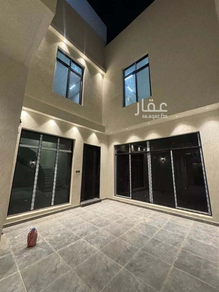 فيلا للبيع في شارع زين الدين النابلسي, حي المهدية, مدينة الرياض, منطقة الرياض