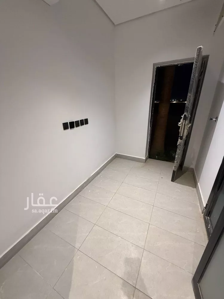 غرفة للإيجار في شارع رقم 374, حي النرجس, مدينة الرياض, منطقة الرياض صورة 3