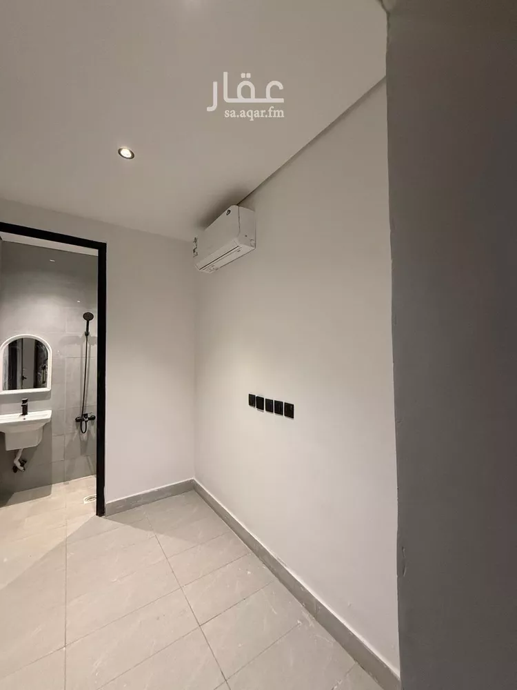 غرفة للإيجار في شارع رقم 374, حي النرجس, مدينة الرياض, منطقة الرياض صورة 4