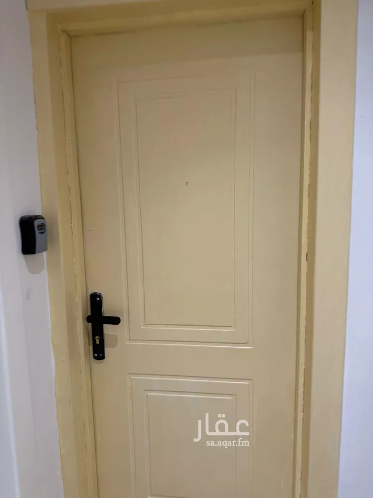 شقة للإيجار في شارع الامير مقرن بن عبدالعزيز, حي مغرزات, مدينة الرياض, منطقة الرياض صورة 2