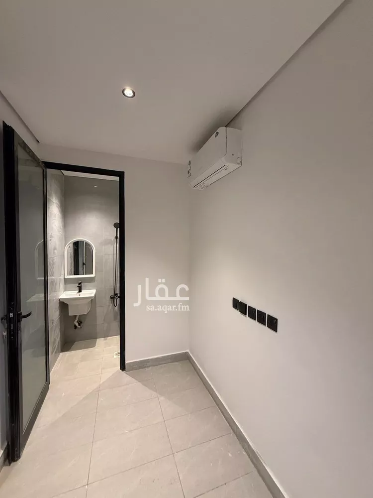 غرفة للإيجار في شارع رقم 374, حي النرجس, مدينة الرياض, منطقة الرياض صورة 2