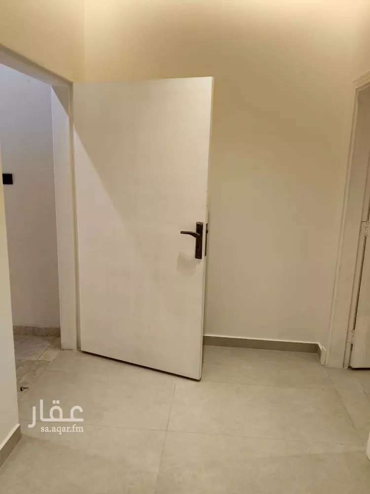 شقة للإيجار في شارع تثليث, حي عرقة, مدينة الرياض, منطقة الرياض صورة 4