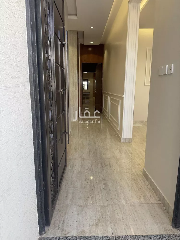 فيلا للبيع في شارع الرصيفة, حي الزهور, مدينة أبها, منطقة عسير صورة 2