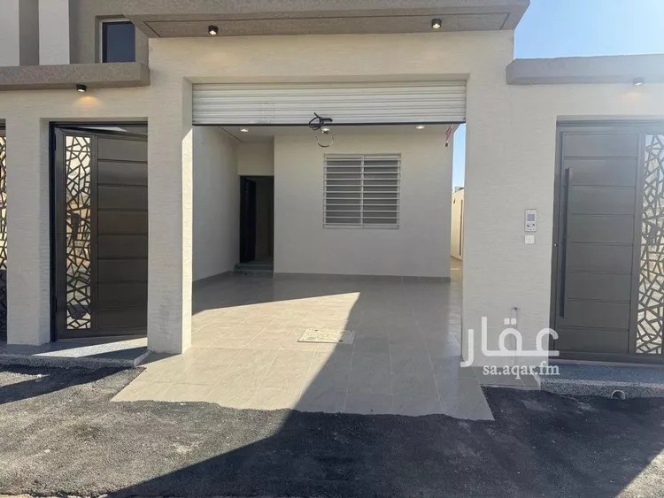 فيلا للبيع في شارع الرصيفة, حي الزهور, مدينة أبها, منطقة عسير صورة 4