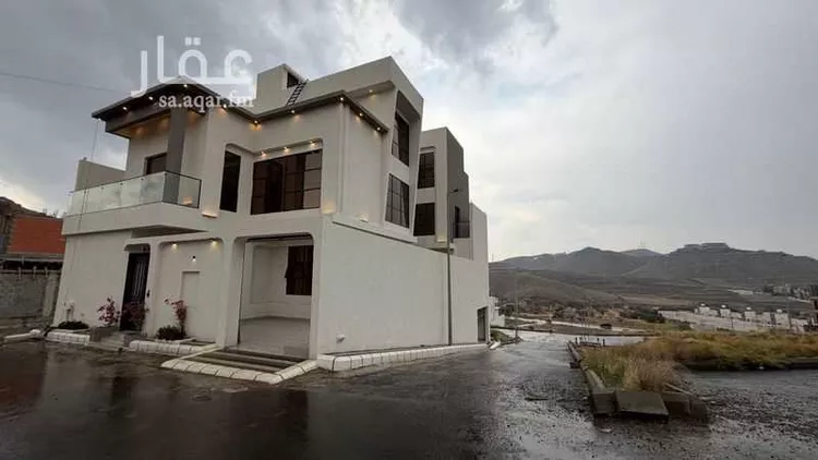 فيلا للبيع في شارع العواد, حي الوصايف, مدينة أبها, منطقة عسير