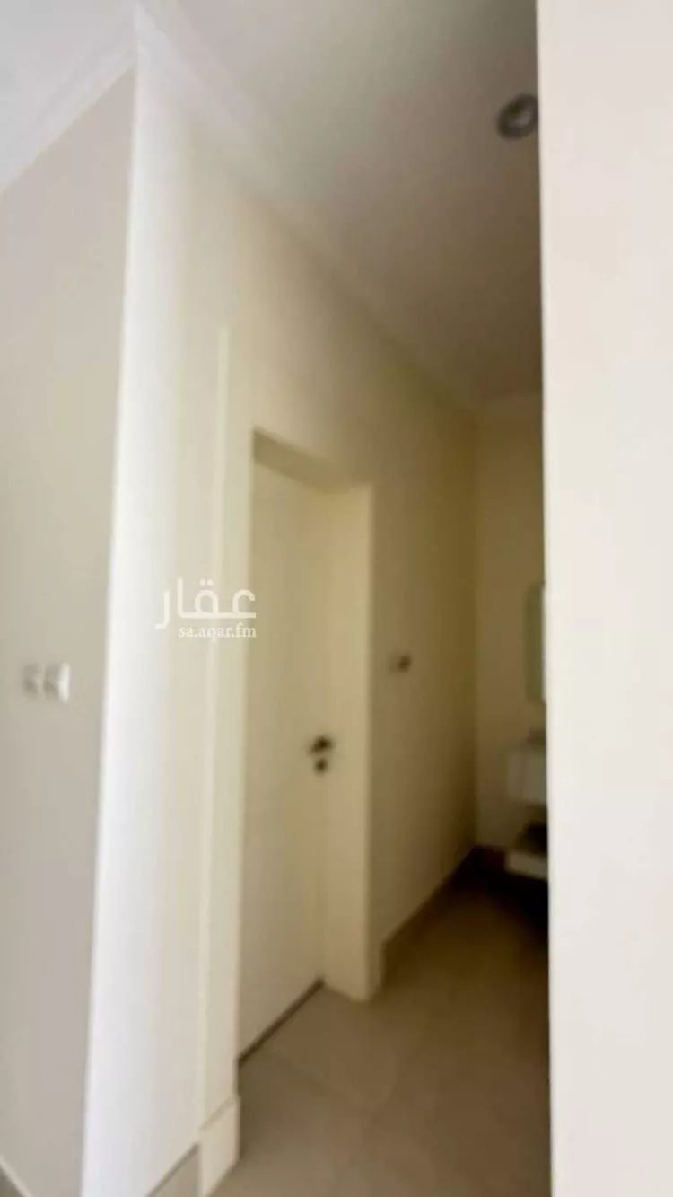 فيلا للبيع في شارع الإعتماد, حي الملقا, مدينة الرياض, منطقة الرياض صورة 5
