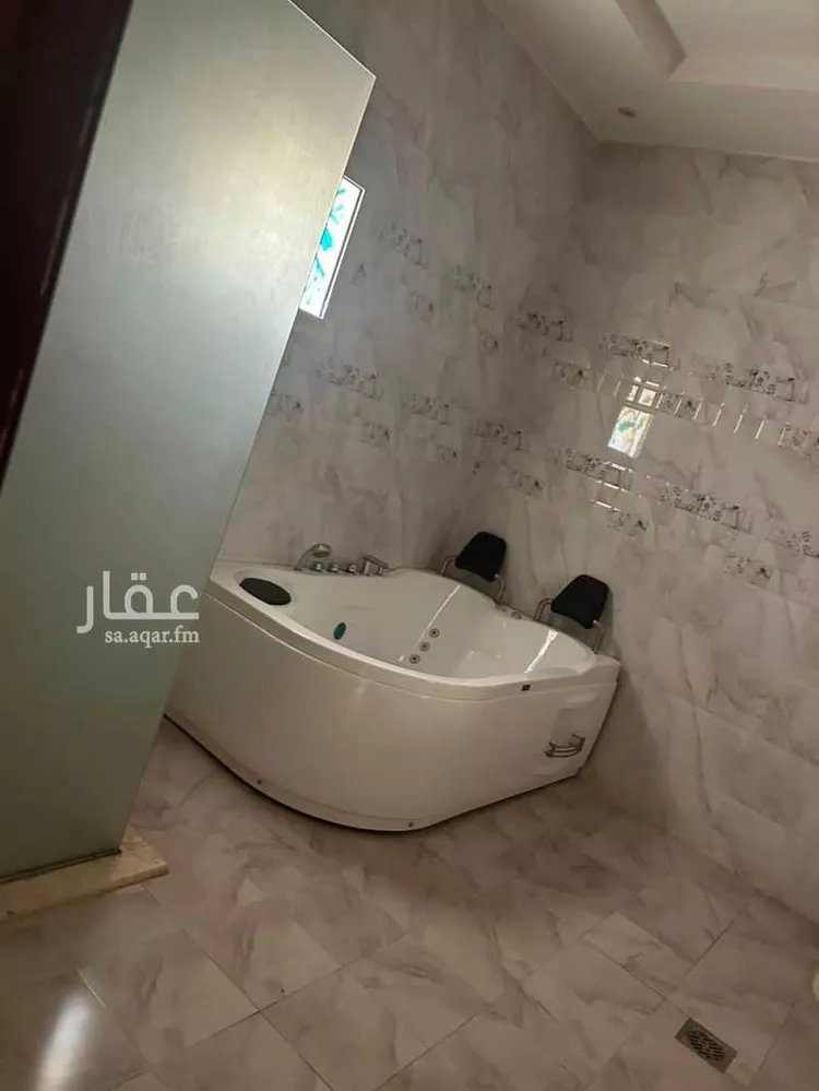 فيلا للبيع في شارع السبهانية, حي الياسمين, مدينة الرياض, منطقة الرياض 1 صورة