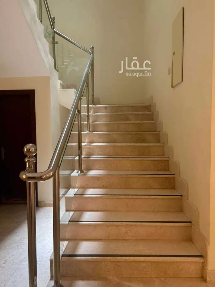 فيلا للبيع في شارع السبهانية, حي الياسمين, مدينة الرياض, منطقة الرياض صورة 3