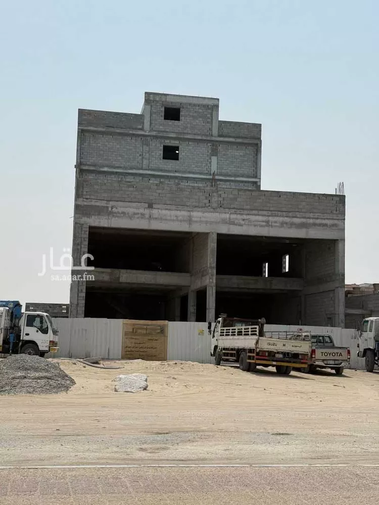 عمارة للإيجار في شارع غرب النابية 3, حي غرب النابية, مدينة القطيف, المنطقة الشرقية صورة 2