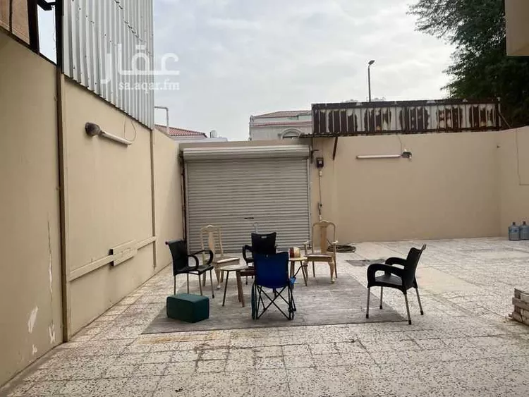 دور للبيع في شارع المبرز, مدينة الظهران, المنطقة الشرقية صورة 3
