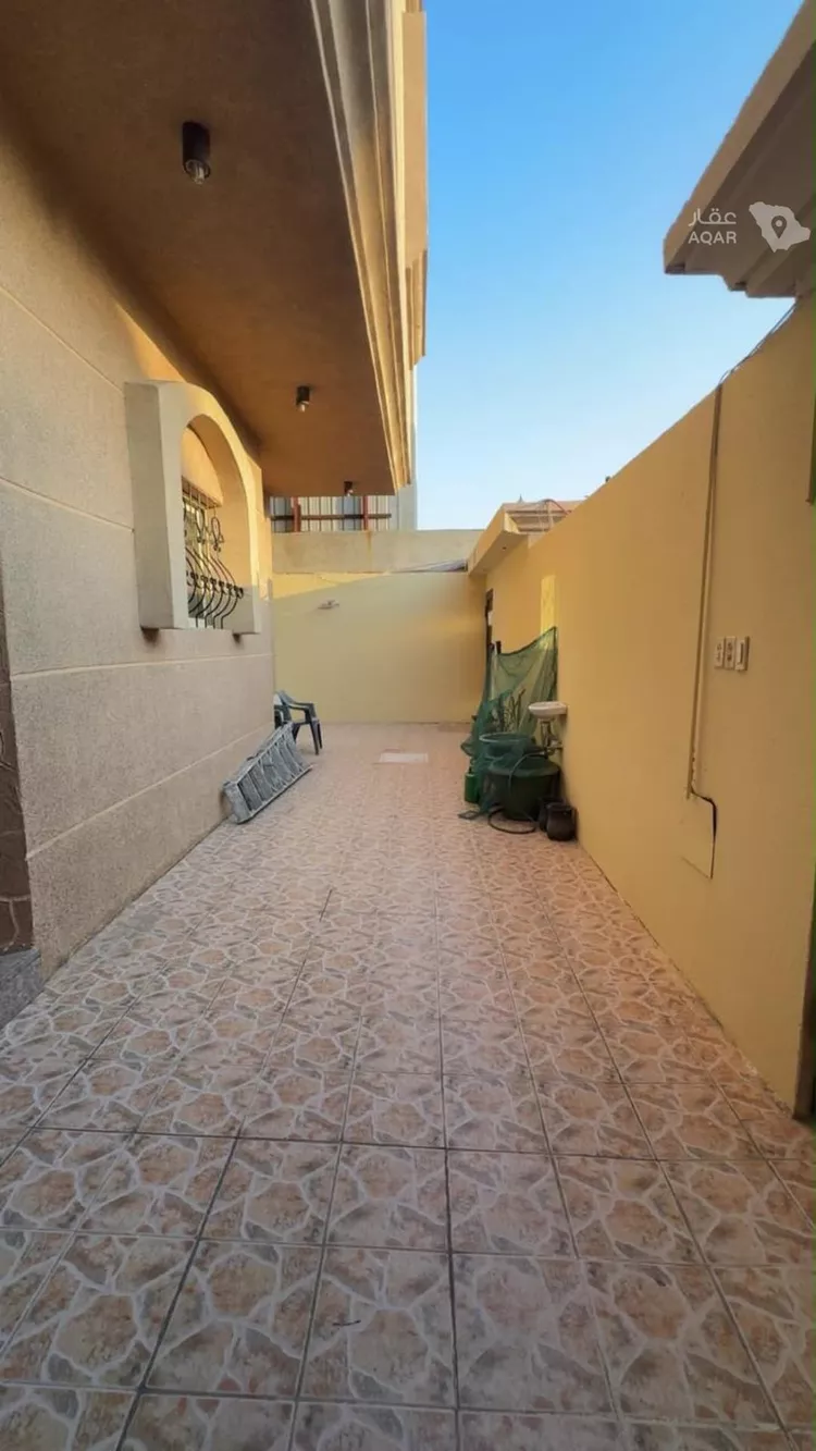 عمارة للبيع في شارع 20د, حي الفيصلية, مدينة الدمام, المنطقة الشرقية 8