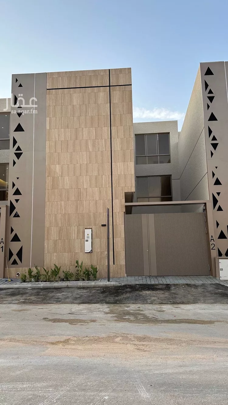 فيلا للبيع في شارع علي بن رشيد, حي المهدية, مدينة الرياض, منطقة الرياض صورة 2