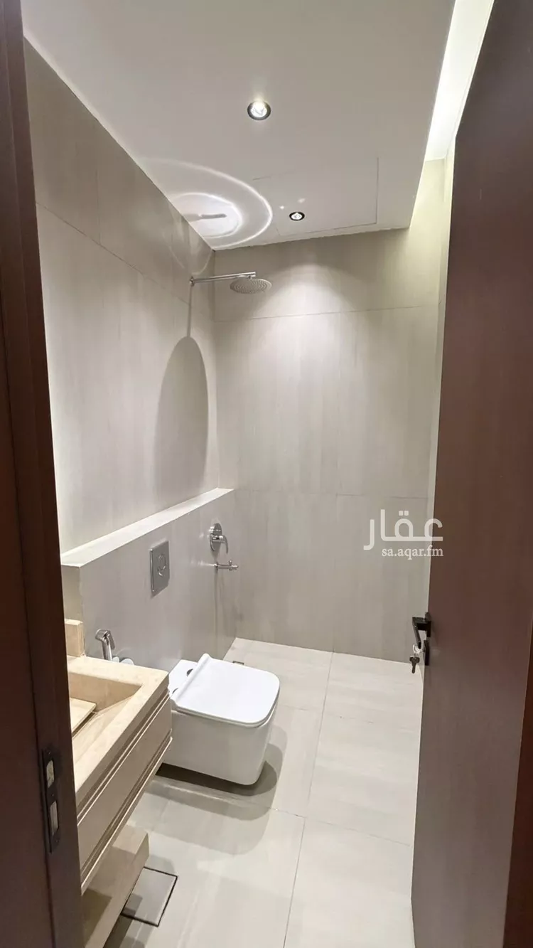 دور للبيع في شارع النسري, حي العريجاء الغربي, مدينة الرياض, منطقة الرياض 11