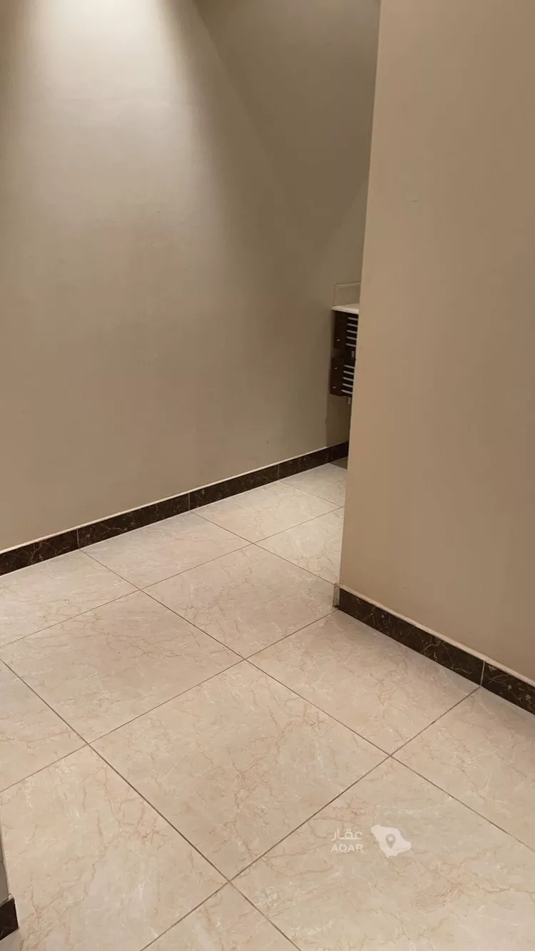 دور للبيع في شارع الكوفة, حي الياسمين, مدينة الرياض, منطقة الرياض 8