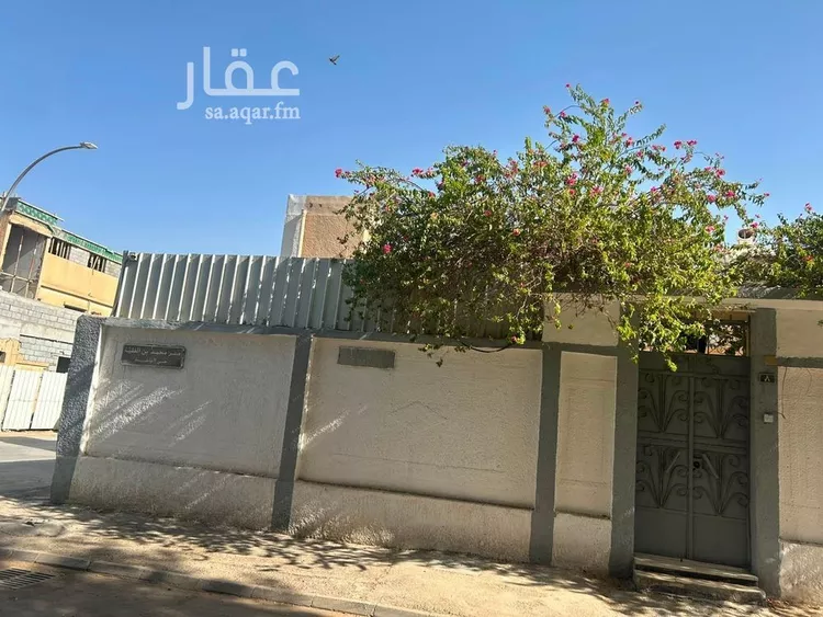 فيلا للبيع في شارع أحد, حي الفاخرية, مدينة الرياض, منطقة الرياض 7