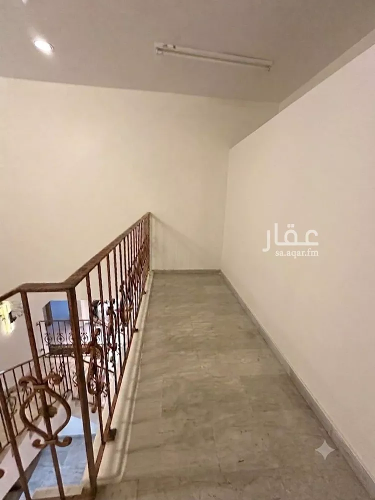 فيلا للبيع في شارع البحيرة, حي العريجاء الأوسط, مدينة الرياض, منطقة الرياض 18