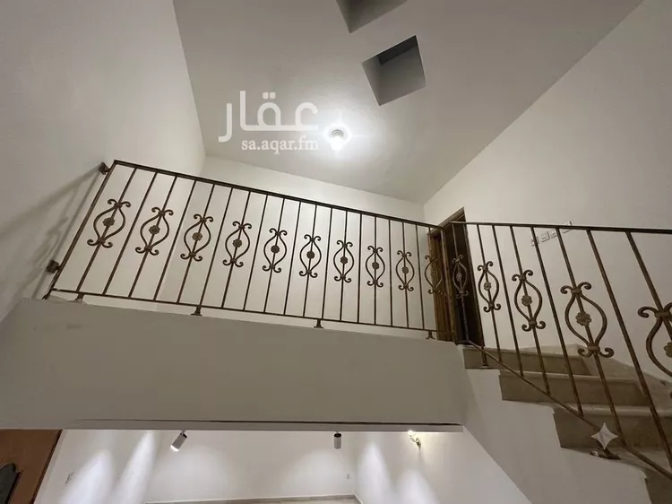 فيلا للبيع في شارع البحيرة, حي العريجاء الأوسط, مدينة الرياض, منطقة الرياض 15