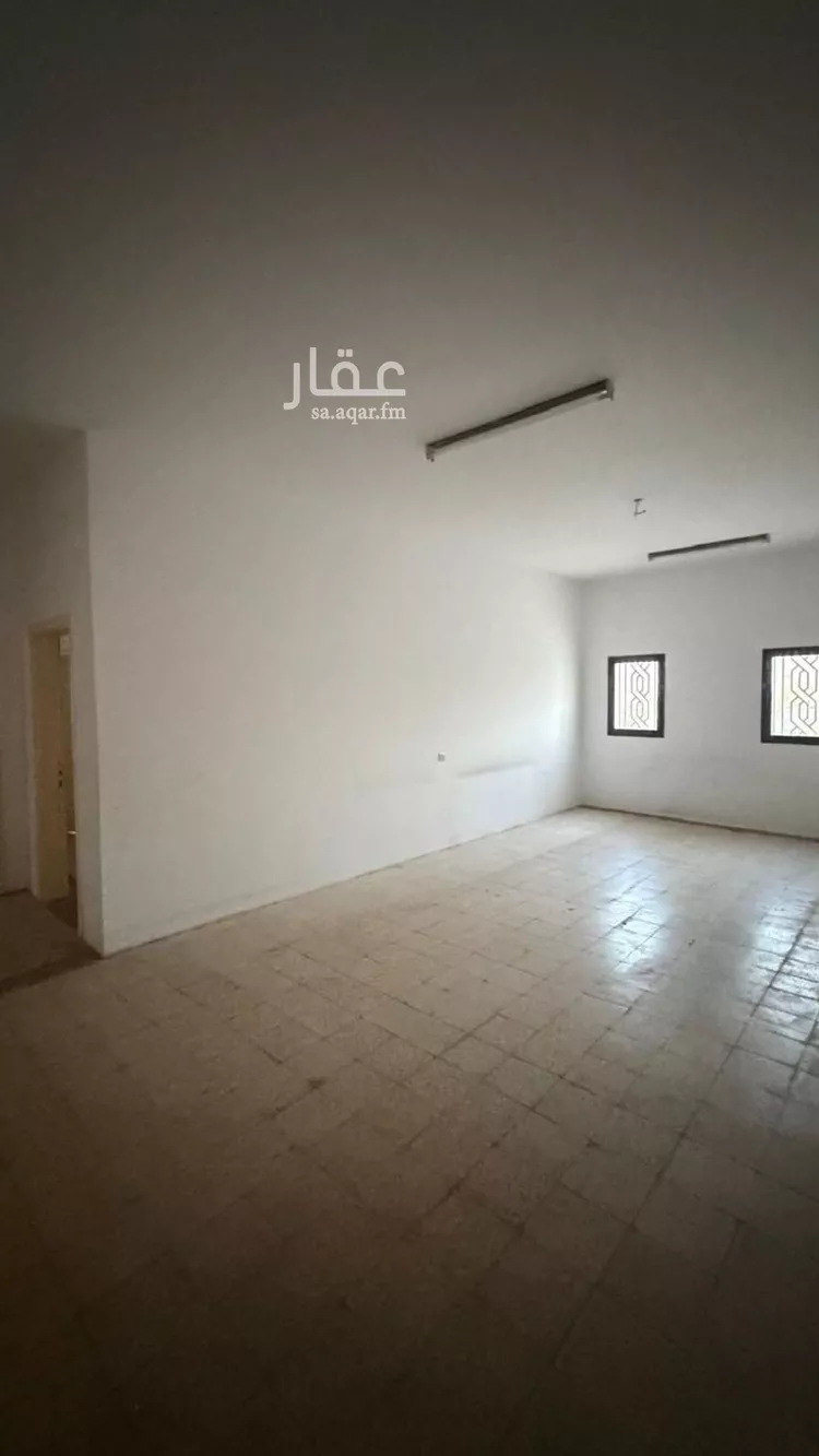 شقة للإيجار في شارع الأمير مساعد بن عبدالرحمن بن فيصل, حي العريجاء الأوسط, مدينة الرياض, منطقة الرياض 7
