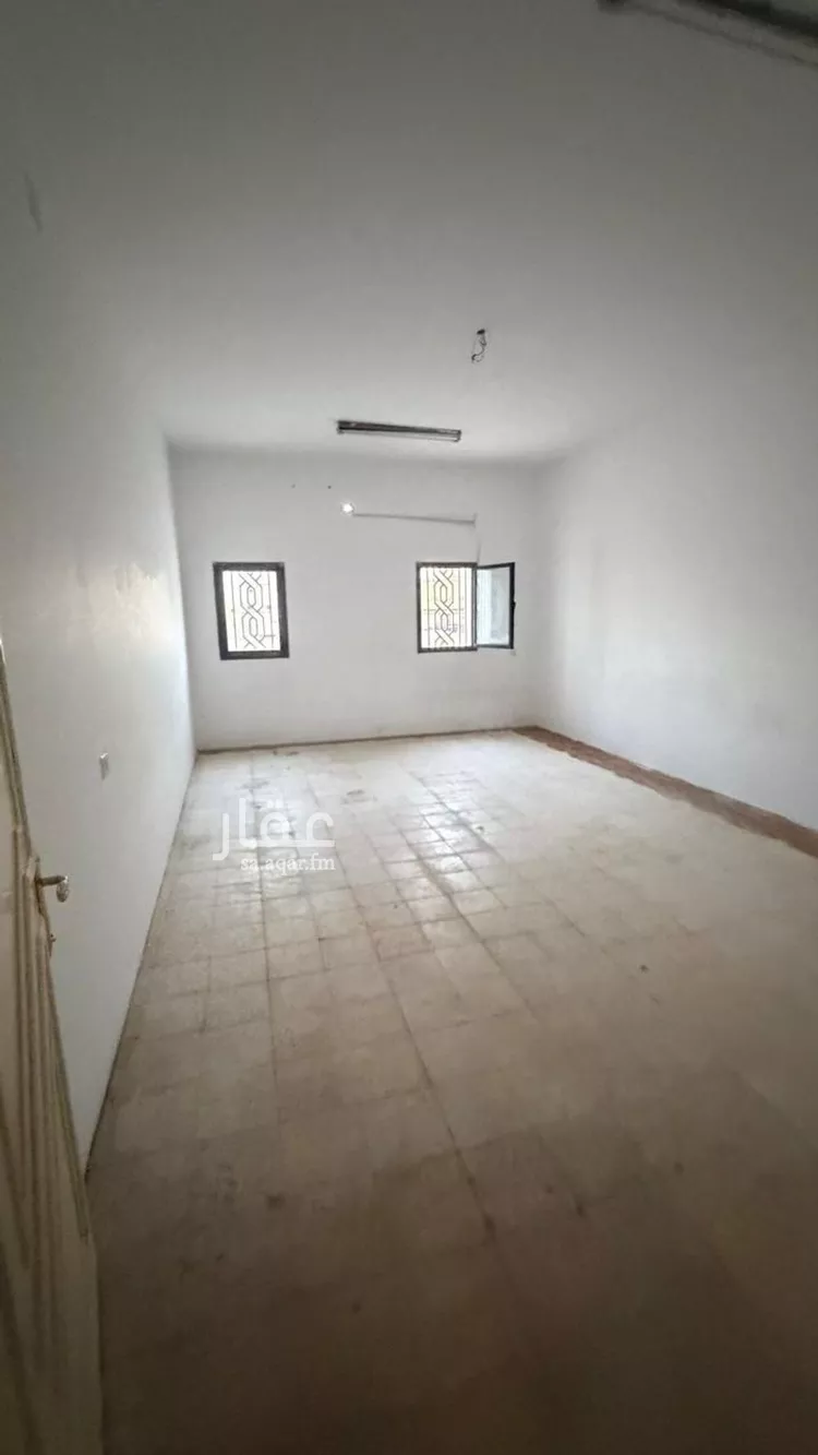 شقة للإيجار في شارع الأمير مساعد بن عبدالرحمن بن فيصل, حي العريجاء الأوسط, مدينة الرياض, منطقة الرياض 14